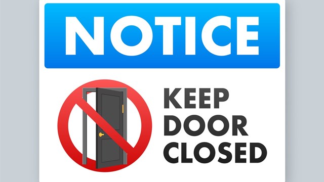 Notice Keep Door Closed Sign. Open door. Vector stock illustration