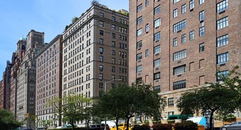 Condo Competition Has High-End Co-ops Relaxing Financing Requirements Park Avenue in Manhattan's Upper East Side, a boulevard with long rows of elegant old apartment buildings