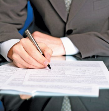 Negotiating Management Contracts